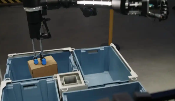 亚马逊仓库机器人再升级！中小卖家如何借力海外仓降本增效